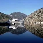 Douro Yacht Charter & Hotel na wodzie