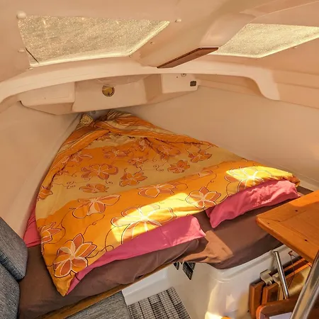 Douro Yacht Charter & Båthotell 3*