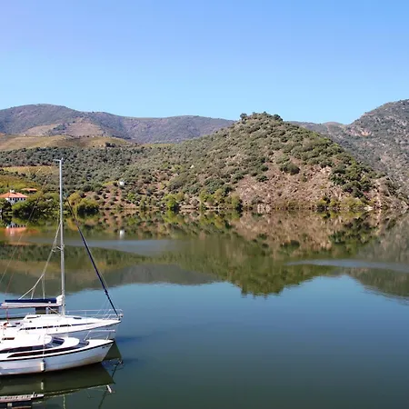 Πλωτό κατάλυμα Douro Yacht Charter &