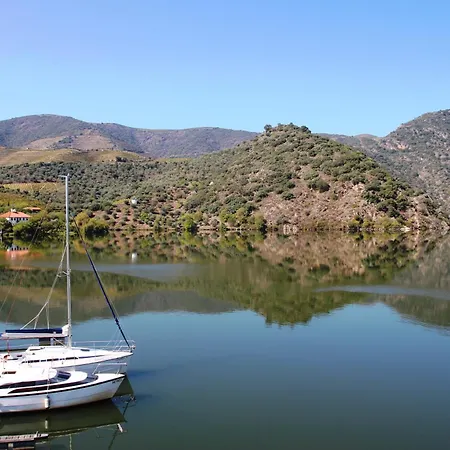 Botel Douro Yacht Charter &