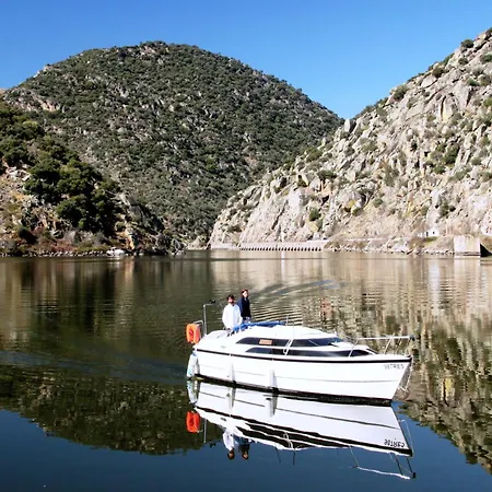 Douro Yacht Charter &