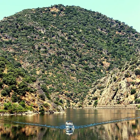 Douro Yacht Charter &