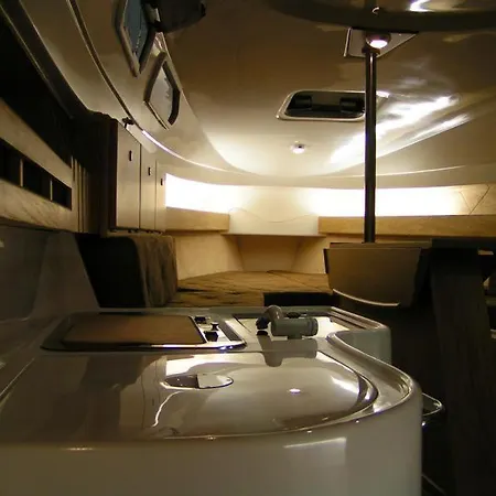 船上ホテル Douro Yacht Charter & São João da Pesqueira