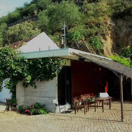 船上ホテル Douro Yacht Charter & São João da Pesqueira