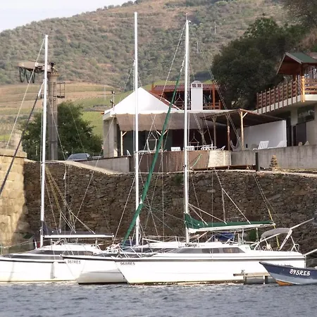 Båthotell Douro Yacht Charter & 3*
