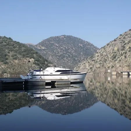 Douro Yacht Charter & Båthotell
