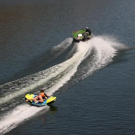 船上ホテル Douro Yacht Charter &