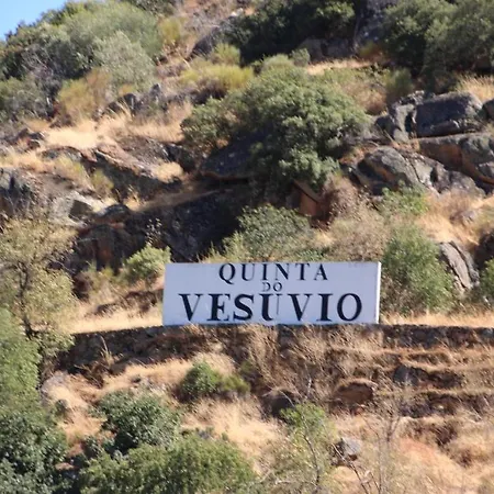 Douro Yacht Charter & 3* São João da Pesqueira