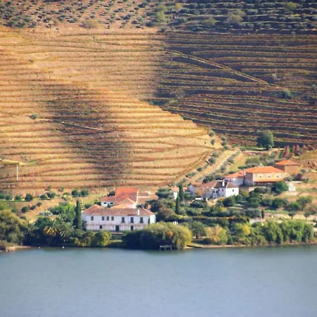 Douro Yacht Charter & 3* São João da Pesqueira