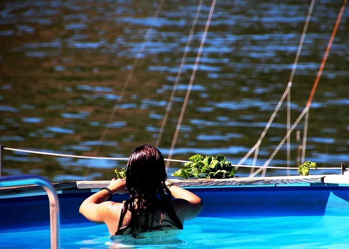 Douro Yacht Charter & 3* São João da Pesqueira