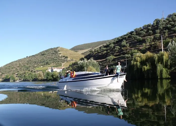 Douro Yacht Charter & 3* São João da Pesqueira