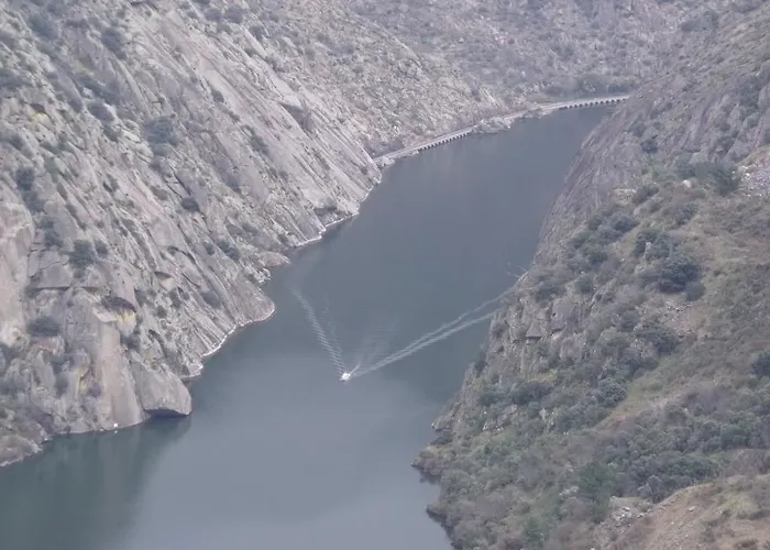 Douro Yacht Charter & São João da Pesqueira